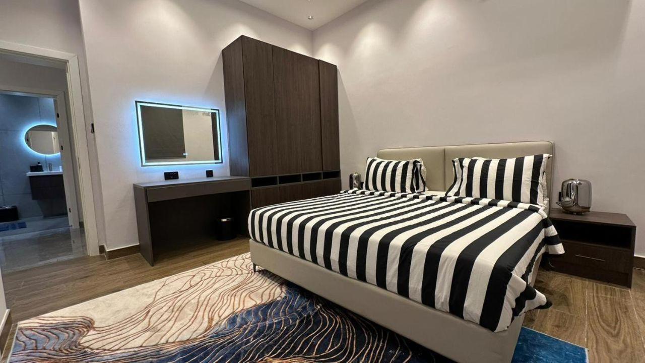 V Hotel In パジェ エクステリア 写真